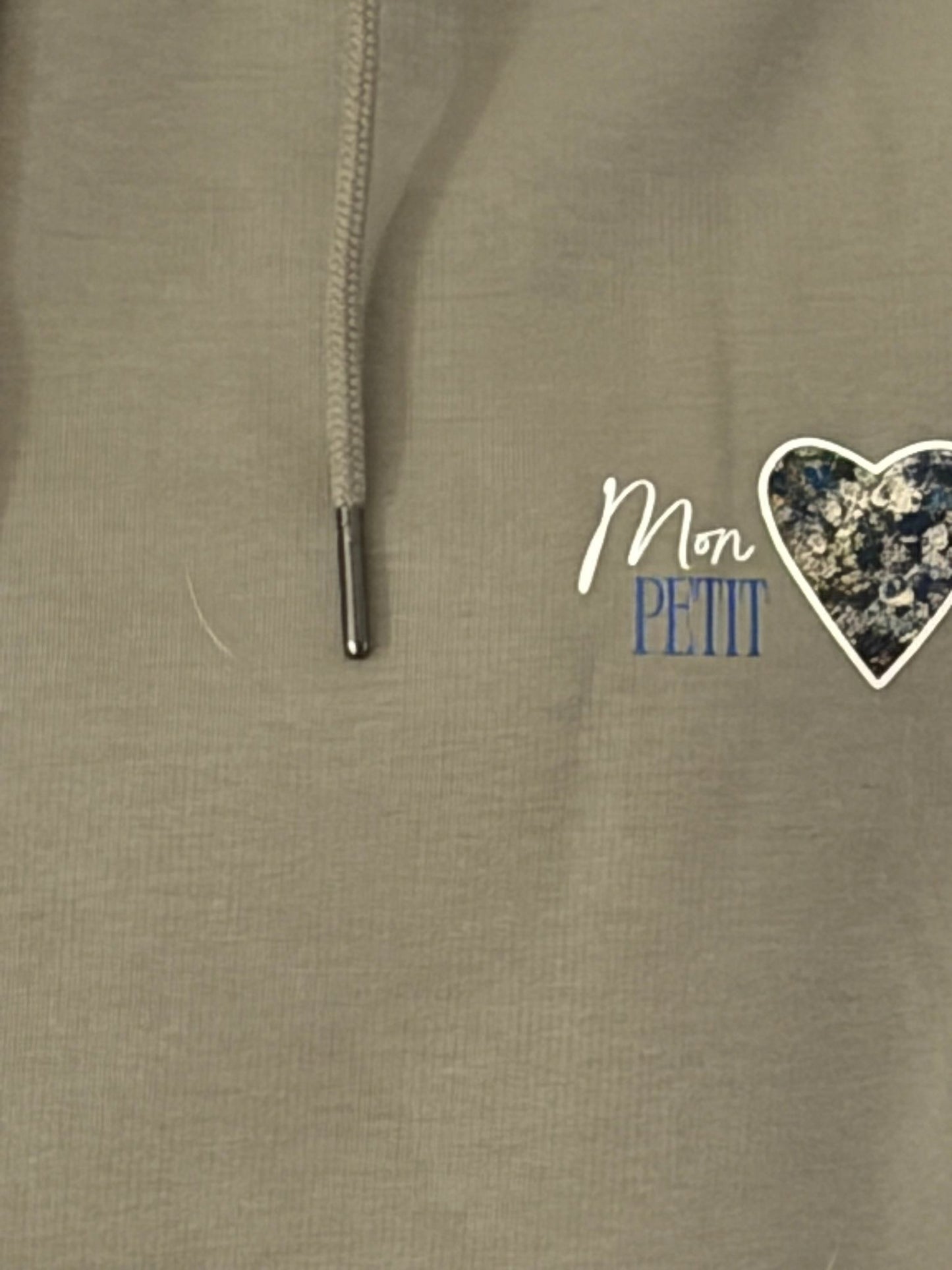 Hoodie  Mon Petit Coeur – Vert sauge